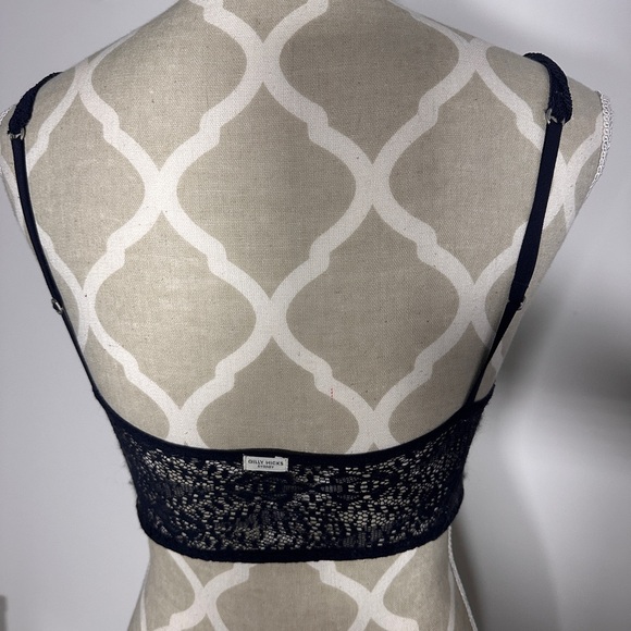 Navy lace brallette - Picture 2 of 4